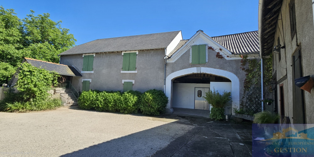 maison à LAMARQUE PONTACQ (65380)